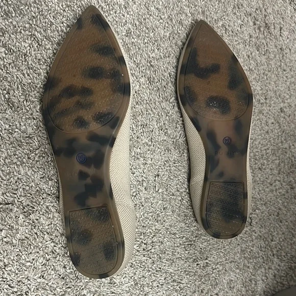 Rothy's Tan Flats Sleek Minimalist Design - Picture 3 of 3